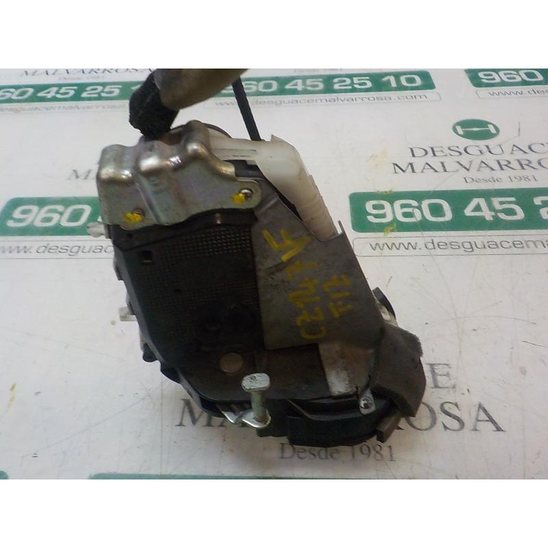 Recambio de cerradura puerta trasera izquierda para toyota prius (nhw30) 1.8 16v cat (híbrido) referencia OEM IAM 6906047070  