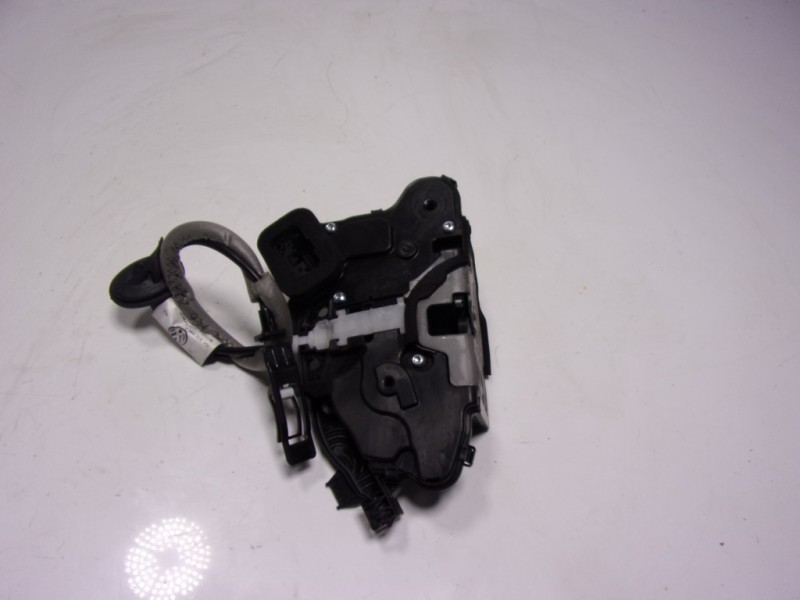 Recambio de cerradura puerta delantera derecha para volkswagen taigo 1.0 tsi referencia OEM IAM 10B837016B 10B837016B 
