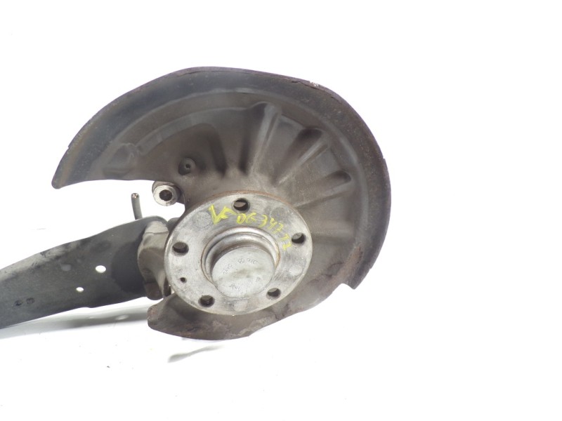 Recambio de mangueta trasera izquierda para volkswagen golf vii lim. 2.0 tsi referencia OEM IAM 5Q0505435F  