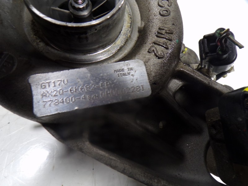 Recambio de turbocompresor para land rover range rover sport hse referencia OEM IAM LR029915 AX2Q6K682CB 