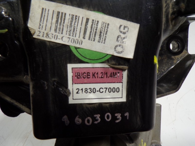 Recambio de soporte motor izquierdo para hyundai i20 1.2 cat referencia OEM IAM 21830C7000 21830C7000 