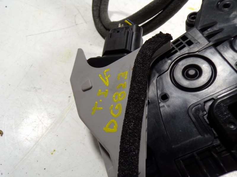 Recambio de cerradura puerta trasera izquierda para hyundai kona 1.6 crdi cat referencia OEM IAM 81410J9000 81410J9000 