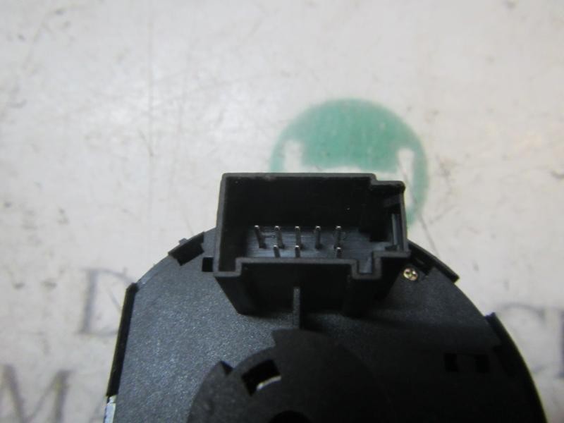 Recambio de mando luces para volkswagen golf v berlina (1k1) 1.9 tdi referencia OEM IAM   