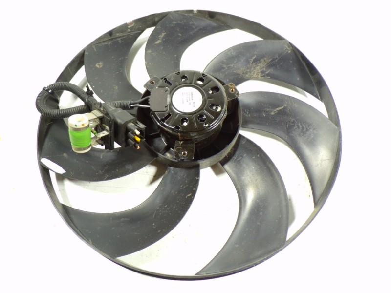 Recambio de electroventilador para hyundai kona 1.6 crdi cat referencia OEM IAM 25231B5300 3137230286 3137230286