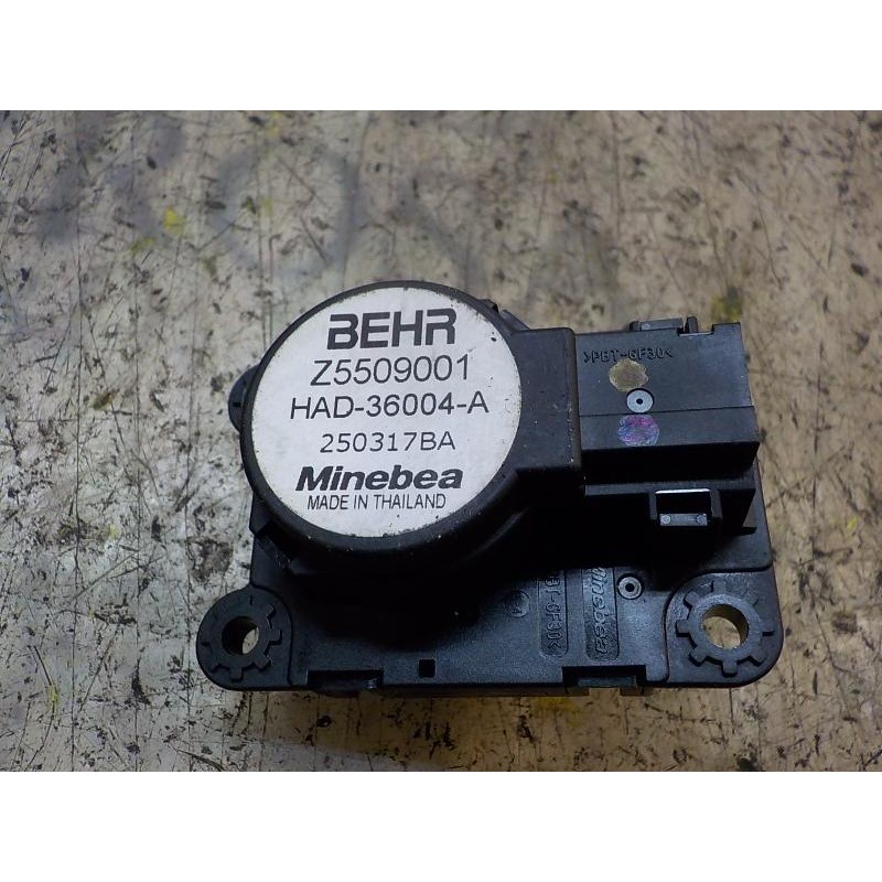 Recambio de motor electrico para peugeot 308 1.2 12v e-thp referencia OEM IAM 6479E1 Z5509001 