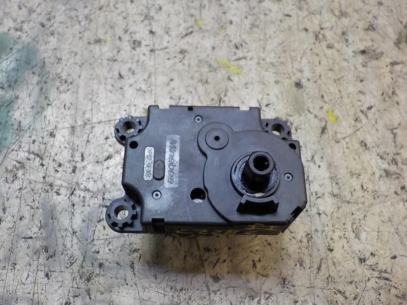 Recambio de motor electrico para peugeot 308 1.2 12v e-thp referencia OEM IAM 6479E1 Z5509001 