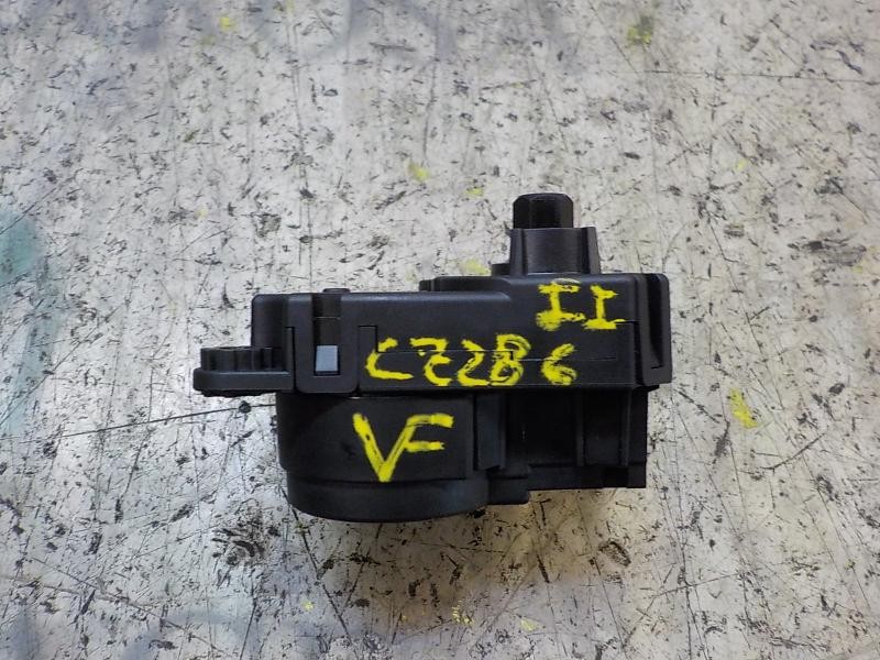 Recambio de motor electrico para peugeot 308 1.2 12v e-thp referencia OEM IAM 6479E1 Z5509001 