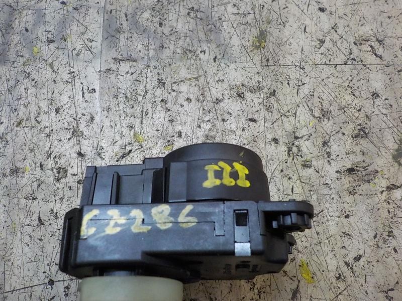 Recambio de motor electrico para peugeot 308 1.2 12v e-thp referencia OEM IAM 6479E1 Z5509001 