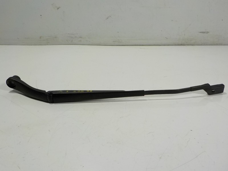 Recambio de brazo limpia delantero izquierdo para peugeot rcz 1.6 16v turbo referencia OEM IAM 6429HW 21357 