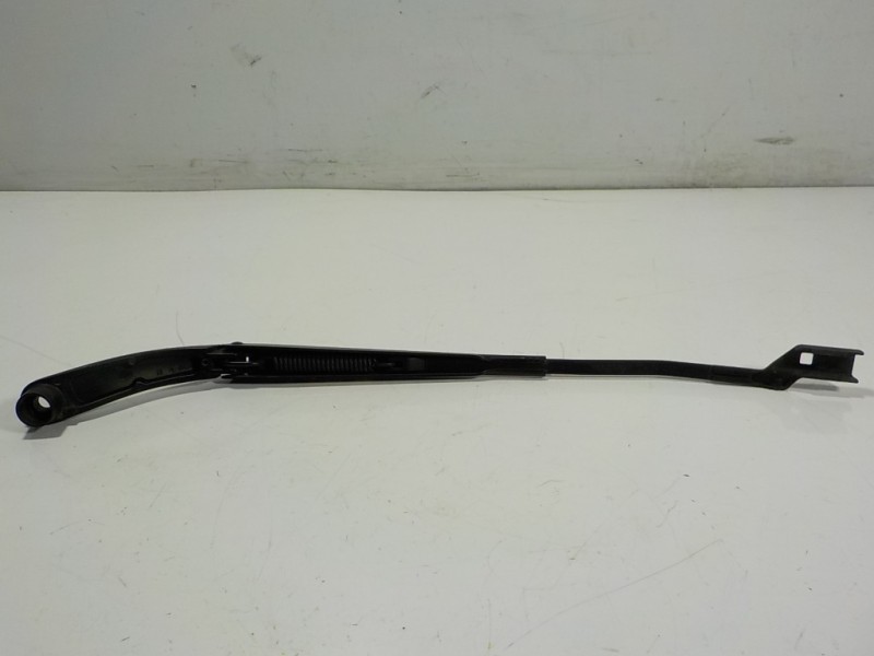 Recambio de brazo limpia delantero izquierdo para peugeot rcz 1.6 16v turbo referencia OEM IAM 6429HW 21357 