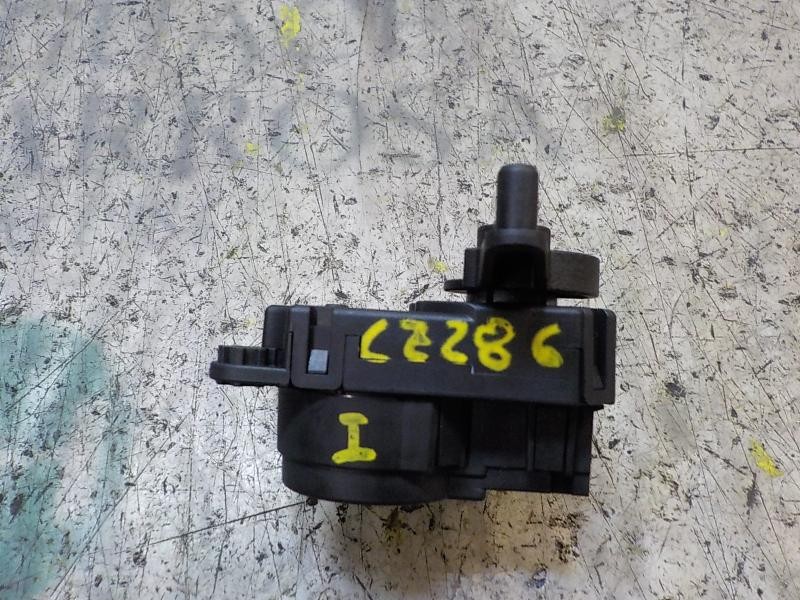 Recambio de motor electrico para peugeot 308 1.2 12v e-thp referencia OEM IAM 6479E1 Z5509001 