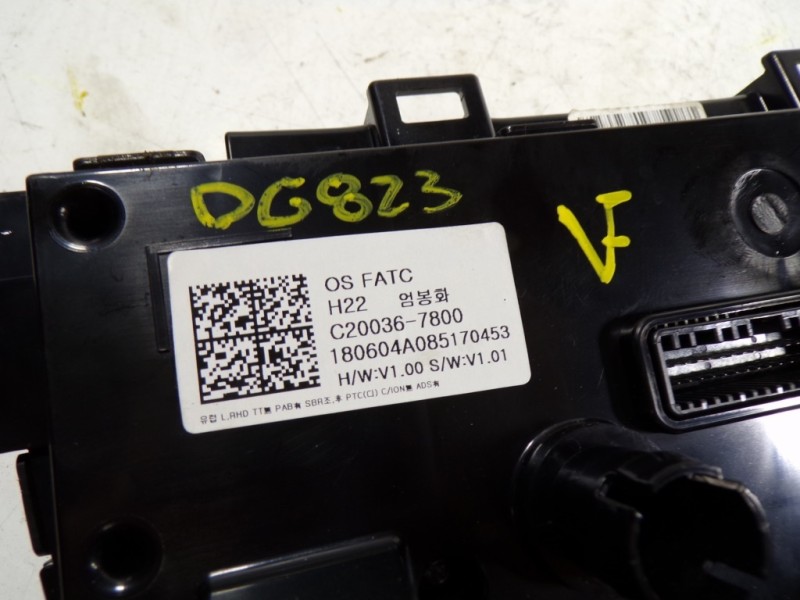 Recambio de mando climatizador para hyundai kona 1.6 crdi cat referencia OEM IAM 97250J9360TMT C200367800 C200367800