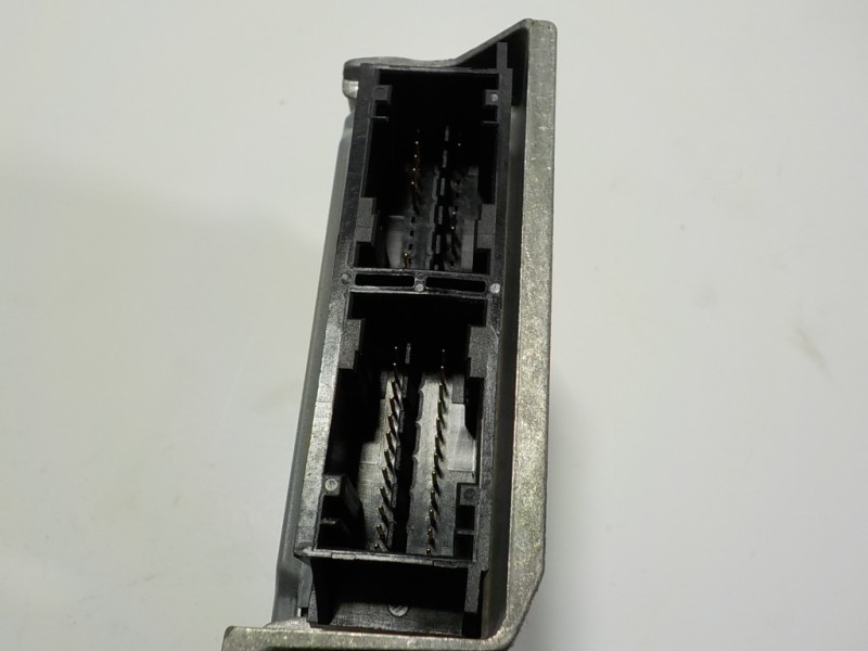 Recambio de centralita airbag para peugeot rcz 1.6 16v turbo referencia OEM IAM 658885 9673605880 