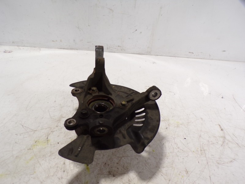 Recambio de mangueta delantera derecha para hyundai kona 1.6 crdi cat referencia OEM IAM 51716J9000  