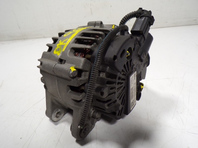 Recambio de alternador para opel crossland x 1.2 referencia OEM IAM 3640165 9670899580 