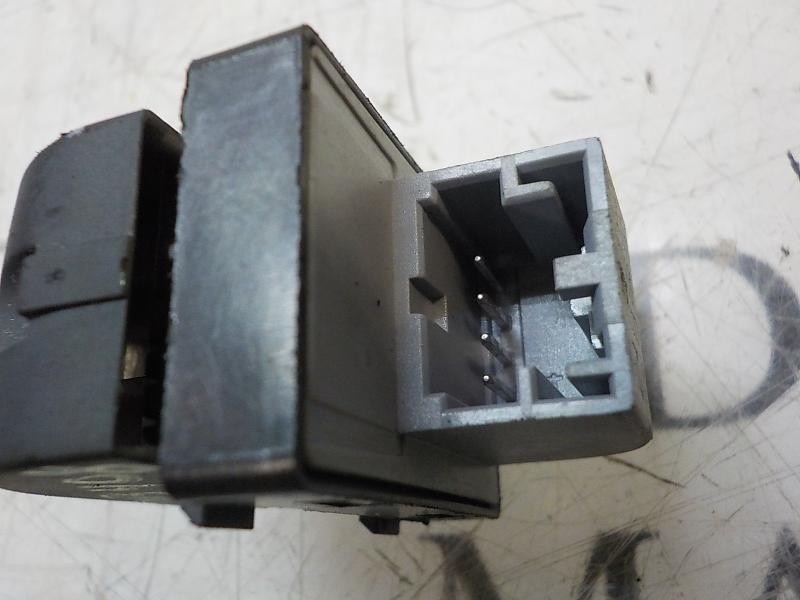 Recambio de mando elevalunas trasero izquierdo para audi a3 sportback (8p) 2.0 tdi referencia OEM IAM 4F0959855A5PR  