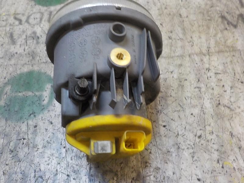 Recambio de faro antiniebla derecho para citroën c3 1.4 hdi referencia OEM IAM   