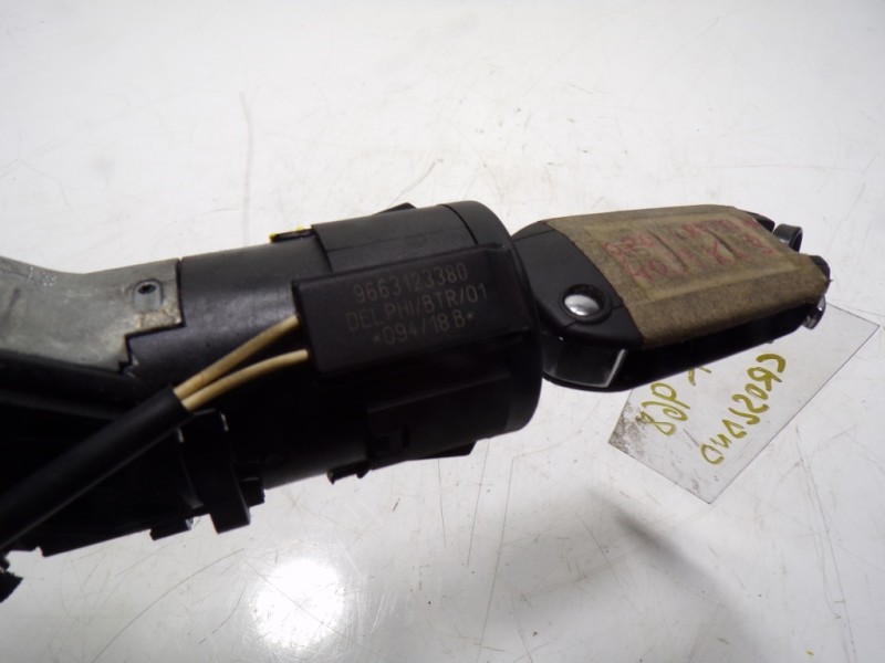 Recambio de antirrobo para opel crossland x 1.2 referencia OEM IAM 3640284  