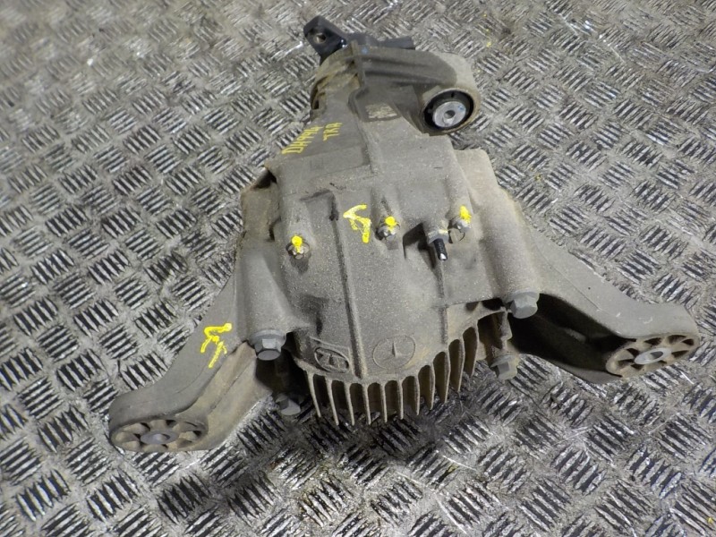 Recambio de diferencial trasero para mercedes-benz clase m (w164) 3.0 cdi cat referencia OEM IAM A1643500414  