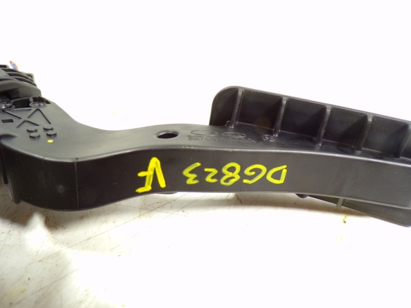 Recambio de potenciometro pedal para hyundai kona 1.6 crdi cat referencia OEM IAM 32700H8100 CN02009521 CN02009521