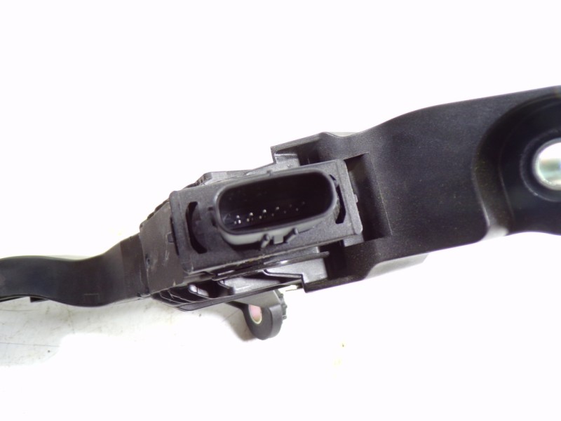 Recambio de potenciometro pedal para hyundai kona 1.6 crdi cat referencia OEM IAM 32700H8100 CN02009521 CN02009521