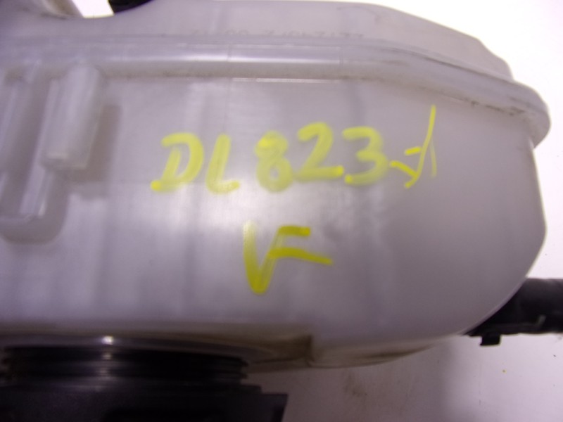 Recambio de deposito expansion para volkswagen taigo 1.0 tsi referencia OEM IAM 2Q0121407D  