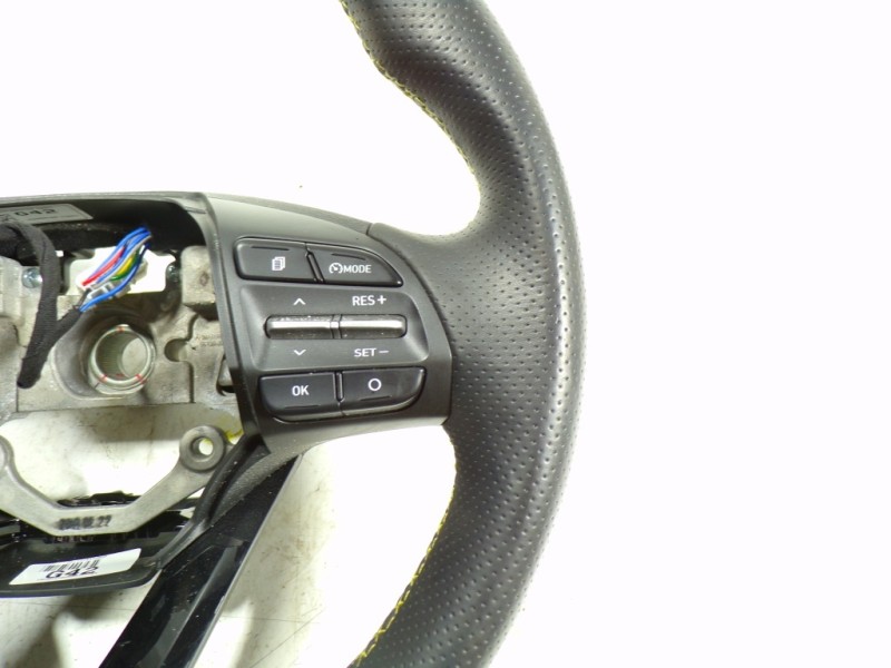 Recambio de volante para hyundai kona 1.6 crdi cat referencia OEM IAM 56110J9390MGR  