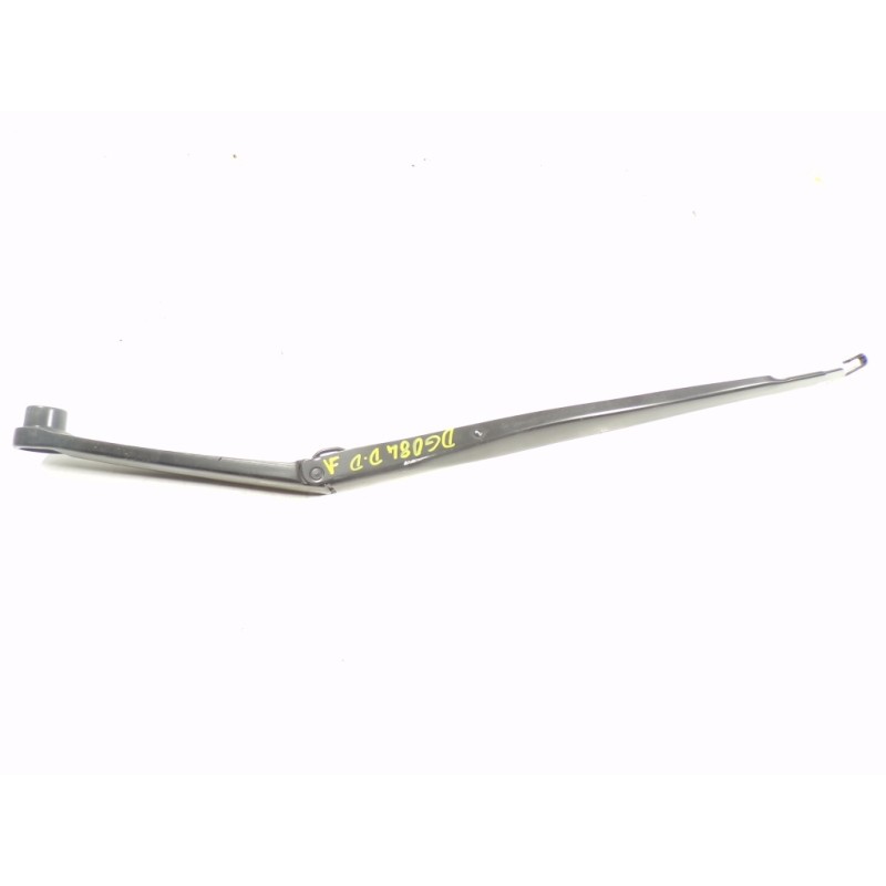 Recambio de brazo limpia delantero derecho para kia xceed 1.4 tgdi cat referencia OEM IAM 98321J7000  