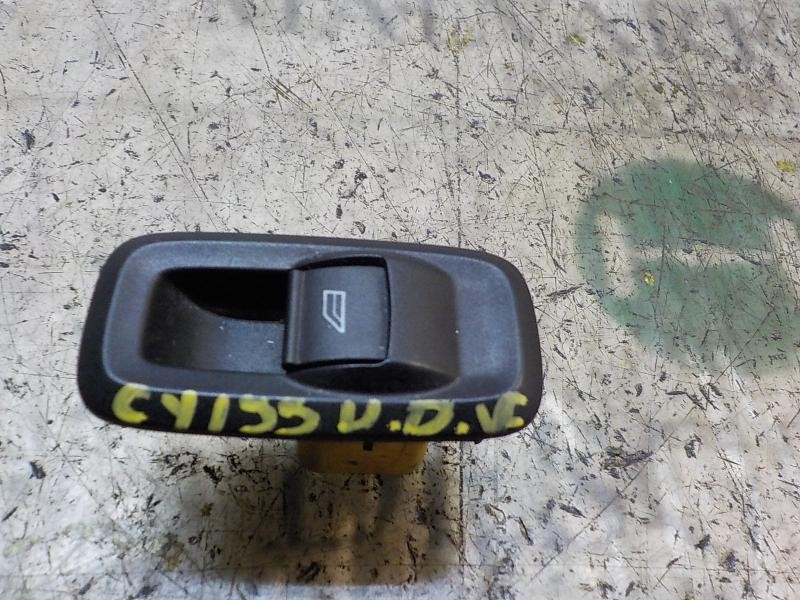 Recambio de mando elevalunas delantero derecho para ford fiesta (cb1) 1.4 tdci cat referencia OEM IAM 1823466  