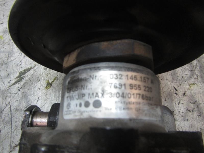 Recambio de bomba direccion para volkswagen polo berlina (6n2) 1.4 referencia OEM IAM   