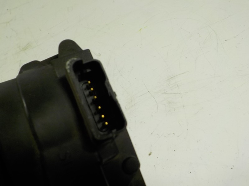 Recambio de caja mariposa para peugeot 207 cc sport referencia OEM IAM  V757669880 