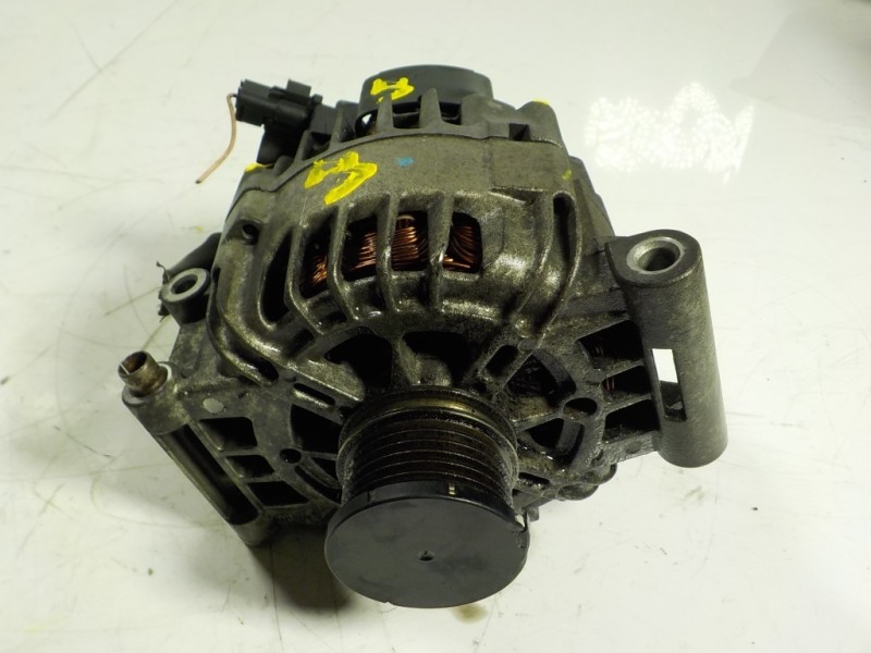 Recambio de alternador para peugeot 207 cc sport referencia OEM IAM  V757651380 