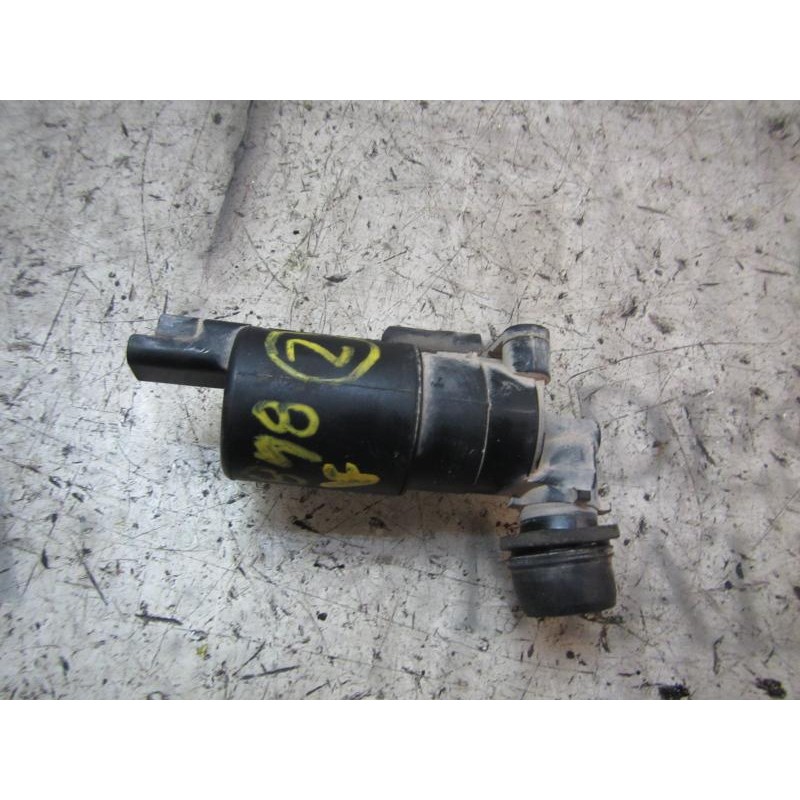 Recambio de bomba limpia para peugeot 107 trendy referencia OEM IAM   