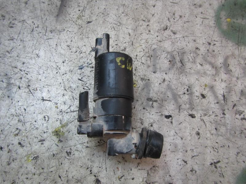 Recambio de bomba limpia para peugeot 107 trendy referencia OEM IAM   