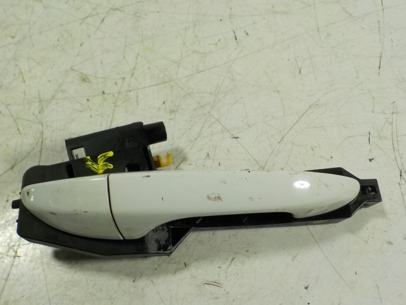 Recambio de maneta exterior trasera derecha para hyundai i20 1.1 crdi cat referencia OEM IAM 82661C8050  