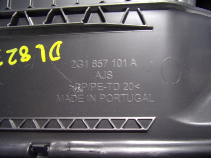 Recambio de guantera para volkswagen taigo 1.0 tsi referencia OEM IAM 2G1857097G82V 2G1857101A 