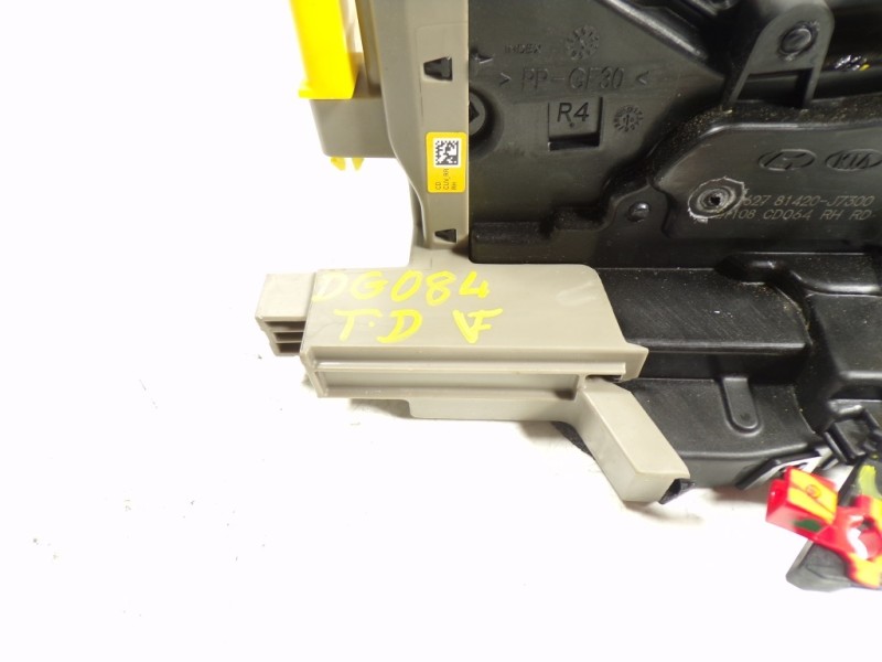 Recambio de cerradura puerta trasera derecha para kia xceed 1.4 tgdi cat referencia OEM IAM 81420J7300 81420J7300 