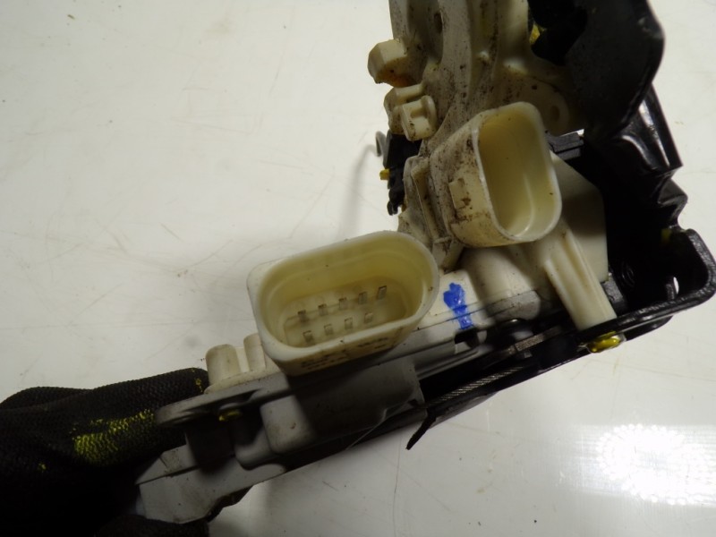 Recambio de cerradura puerta trasera izquierda para audi a6 berlina (4f2) 3.0 tdi quattro referencia OEM IAM 4F0839015D  