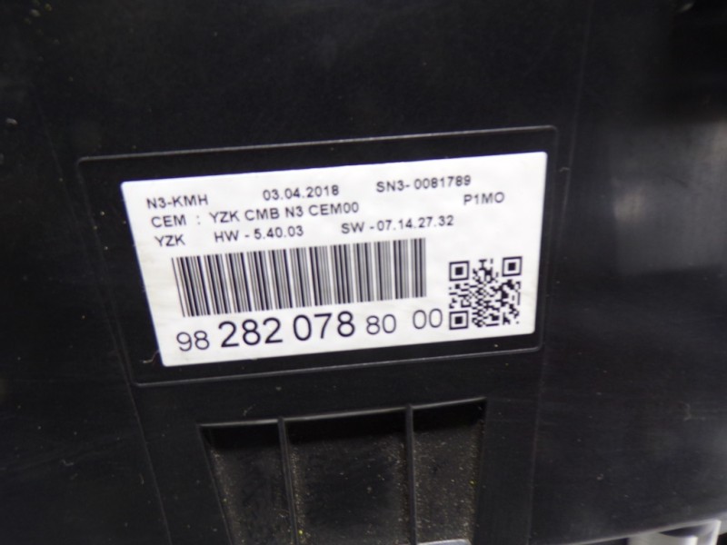 Recambio de cuadro instrumentos para opel crossland x 1.2 referencia OEM IAM 3556227 982820788000 