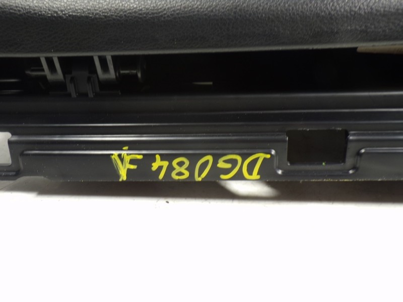 Recambio de guantera para kia xceed 1.4 tgdi cat referencia OEM IAM 84510J7000WK  