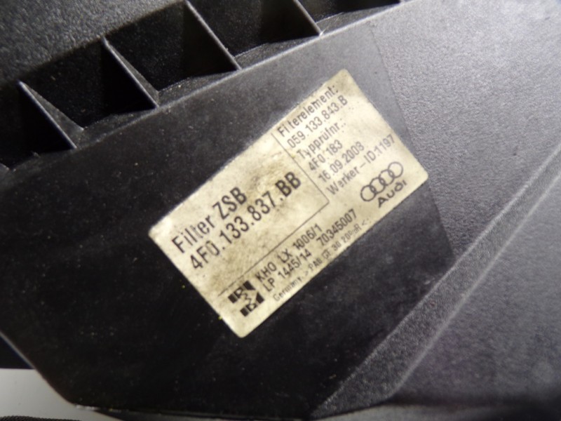 Recambio de filtro aire para audi a6 berlina (4f2) 3.0 tdi quattro referencia OEM IAM 4F0133837BB 4F0133837BB 