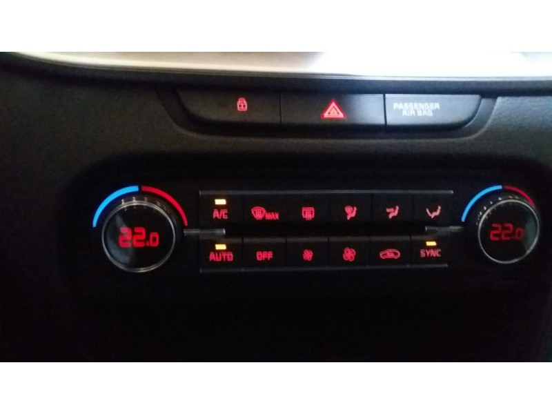 Recambio de mando climatizador para kia xceed 1.4 tgdi cat referencia OEM IAM 97250J7201WK 97250J7201 