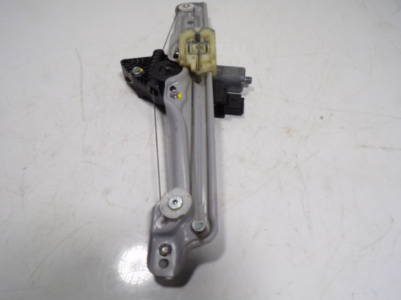 Recambio de elevalunas trasero izquierdo para opel crossland x 1.2 referencia OEM IAM 39137857 39137857 