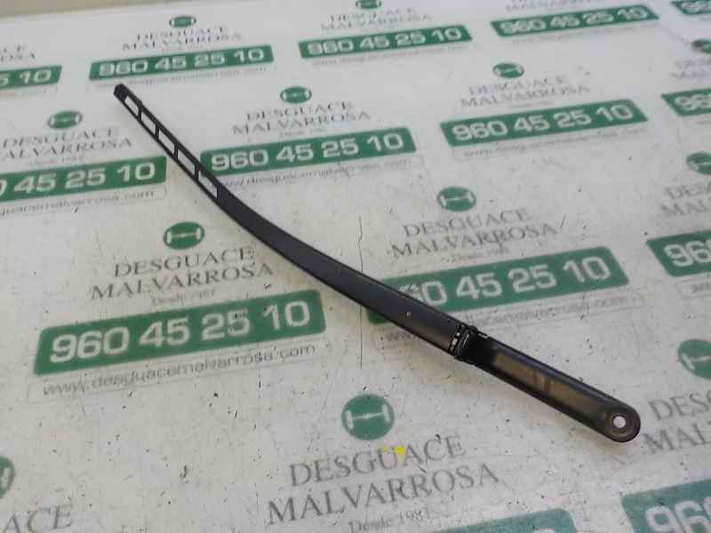 Recambio de brazo limpia delantero derecho para audi a3 sportback (8p) 1.9 tdi referencia OEM IAM 8P1955408A  