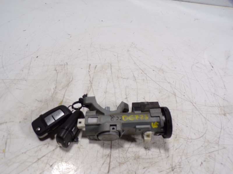 Recambio de antirrobo para nissan x-trail (t32) acenta 4x4 referencia OEM IAM D87004CE0C G9074D233 