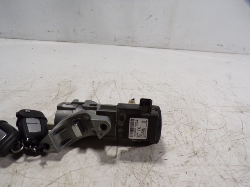 Recambio de antirrobo para nissan x-trail (t32) acenta 4x4 referencia OEM IAM D87004CE0C G9074D233 