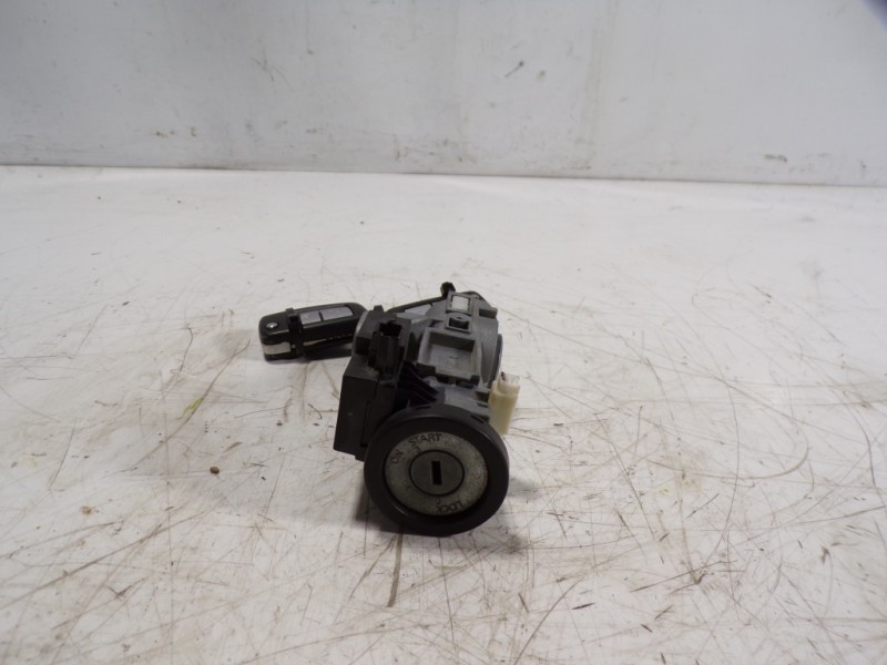 Recambio de antirrobo para nissan x-trail (t32) acenta 4x4 referencia OEM IAM D87004CE0C G9074D233 