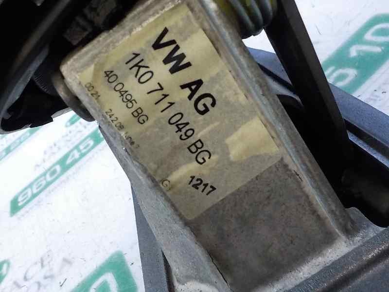 Recambio de palanca cambio para audi a3 sportback (8p) 1.9 tdi referencia OEM IAM 1K0711061A  