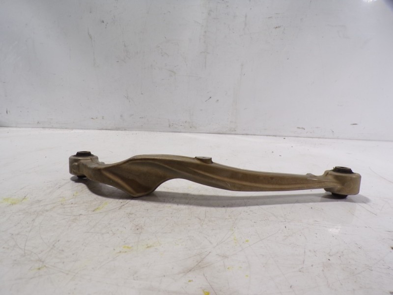 Recambio de brazo suspension superior trasero derecho para nissan x-trail (t32) acenta 4x4 referencia OEM IAM 55120JD04A  