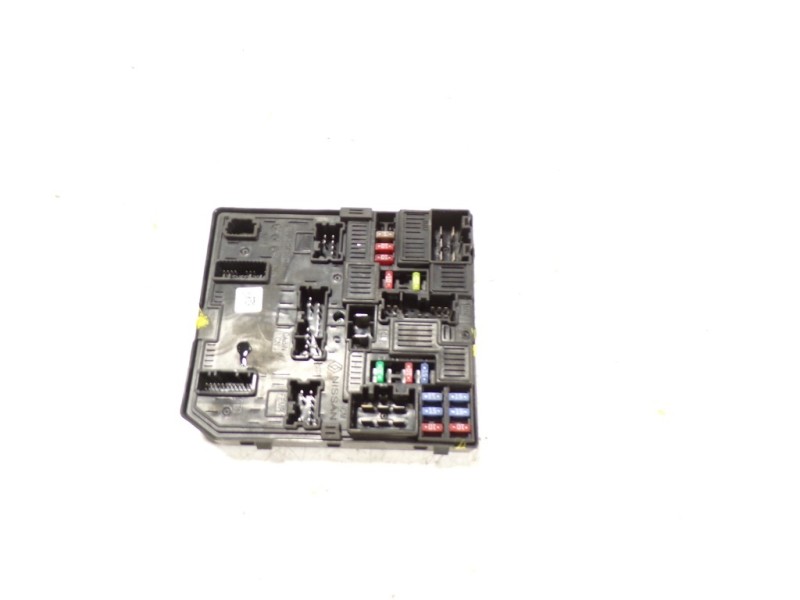 Recambio de caja reles / fusibles para nissan x-trail (t32) acenta 4x4 referencia OEM IAM 284B75NA0A 284B75NA0A 